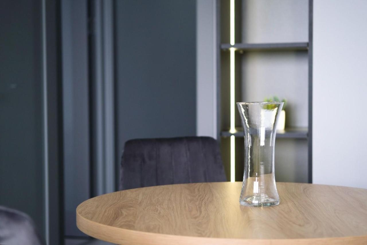 Minimalist Style Apartment With Best Location คีชีเนา ภายนอก รูปภาพ